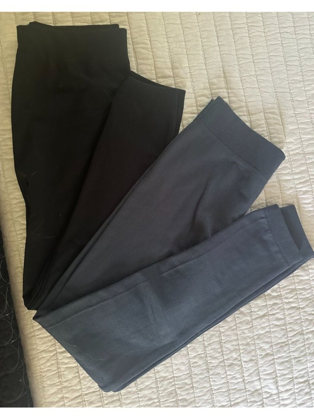 2 pairs of Rhonda Shear knit leggings black and gray S/M